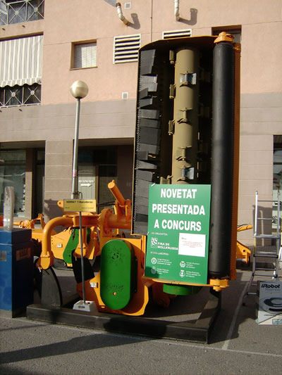 A flip-up Shredder crushers Serrat was awarded an accesit in the special award of innovation to the Constructor / exhibitor of agricultural and/or...