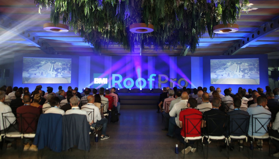 Acto de presentacin del nuevo programa de instaladores certificados BMI RoofPro