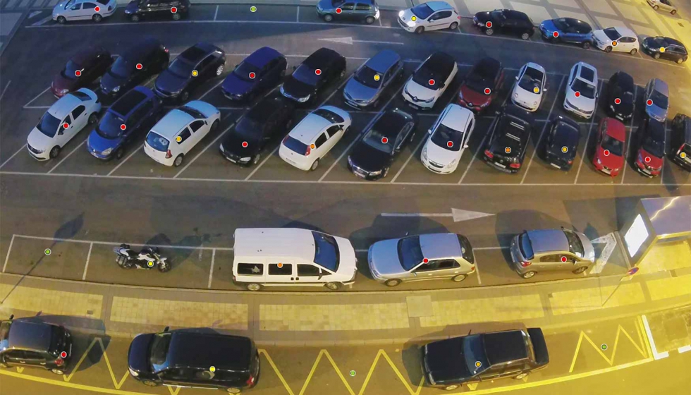 Parqueo es una tecnologa no intrusiva de monitorizacin de plazas de aparcamiento en tiempo real...