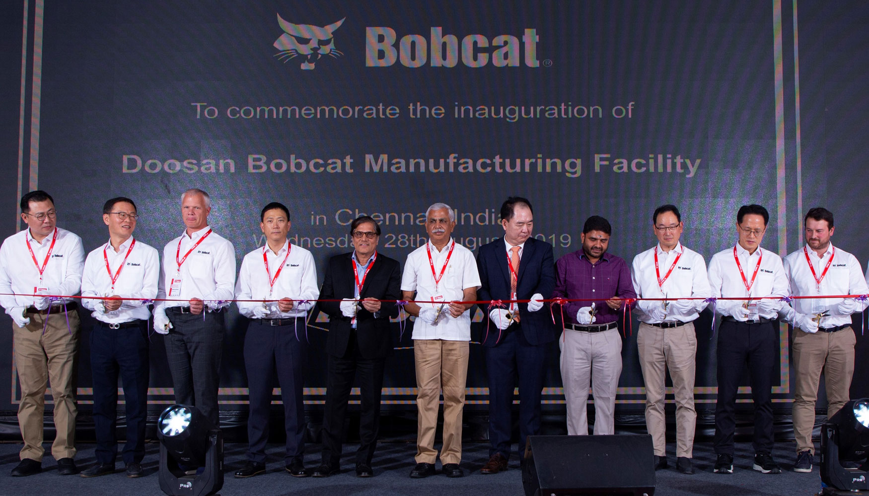 Acto de inauguracin de la nueva fbrica de Bobcat en India