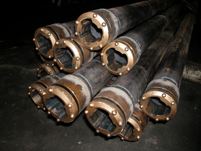 Coronas y zapatas soldadas a los tubos utilizados para la estabilizacin del tnel