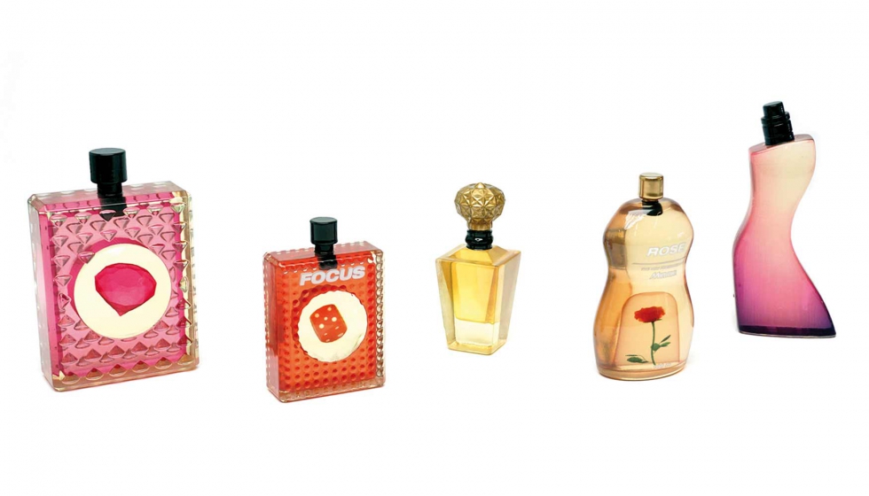 La tecnologa 3D de Mimaki se puede emplear en un gran nmero de aplicaciones, como por ejemplo la creacin de prototipos y frascos de perfume...