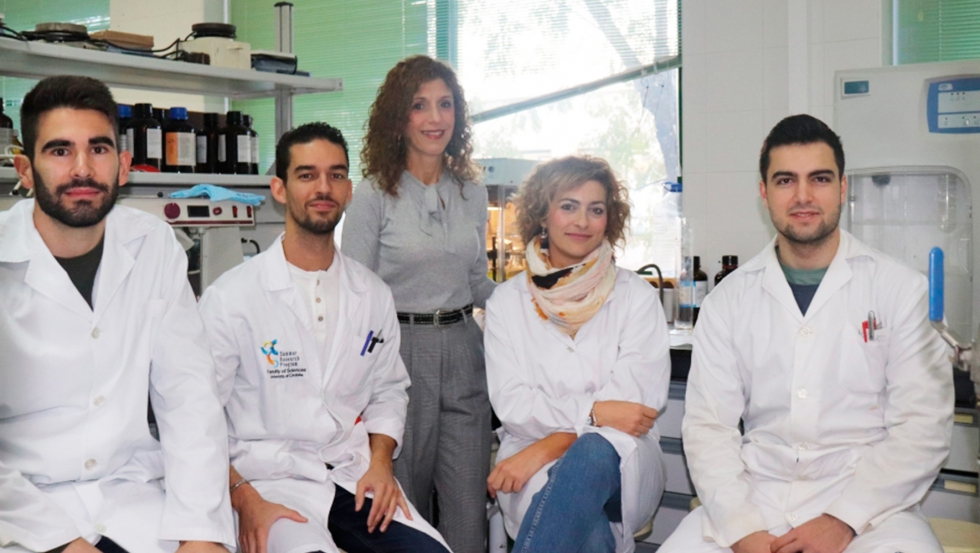 Integrantes del grupo de investigacin RNM-271 en el laboratorio del Campus de Rabanales de la UCO