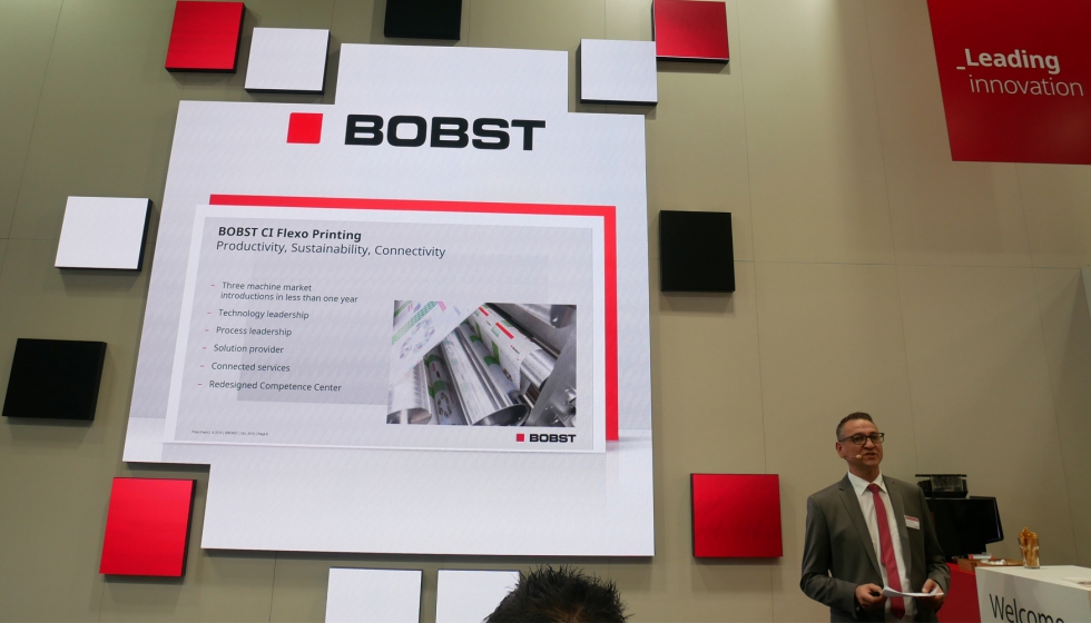 Danilo Vaskovic, sales & marketing director de Bobst present la nueva Vision CI Flexo a los asistentes