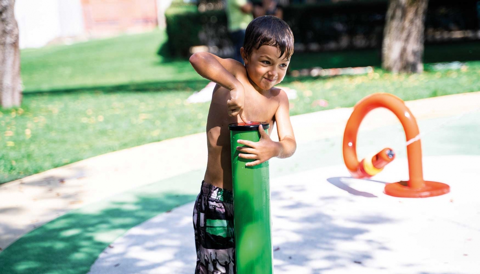 Los parques de agua sin profundidad de Isaba son seguros y sostenibles