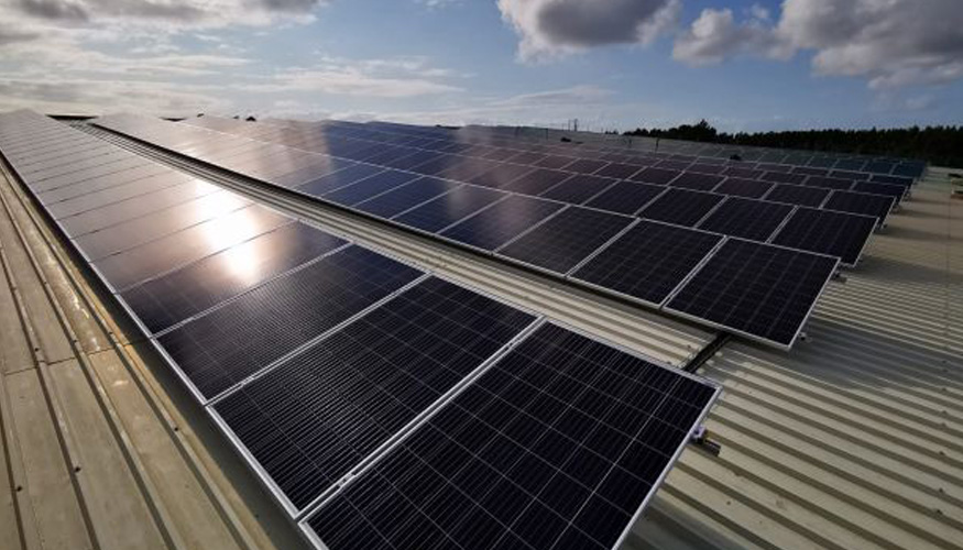 Con energa solar fotovoltaica, Vidrala apunta a un futuro ms sostenible, tanto desde el punto de vista energtico como econmico...