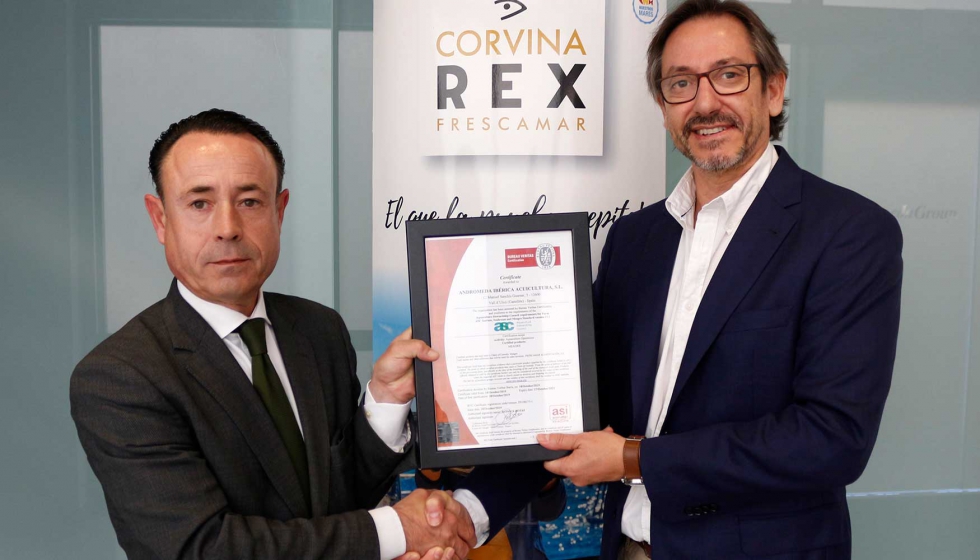 Eduardo Soler recibiendo la certificacin ASC por parte de Bureau Veritas en La Vall d'Uix (Castelln)