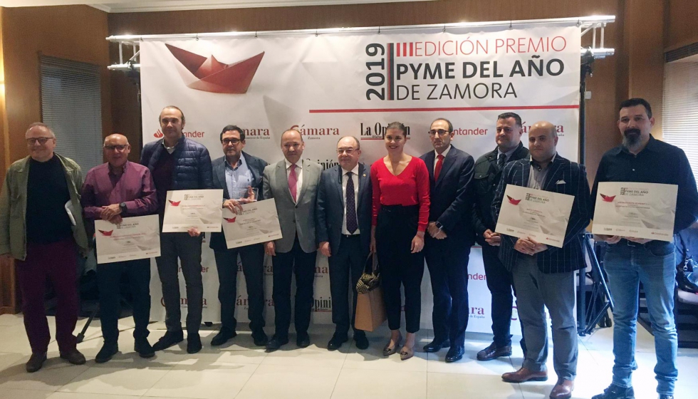 Imagen de los galardonados en los premios Pyme del Ao 2019 de Zamora