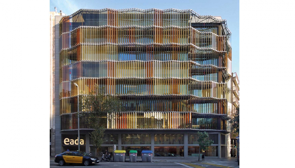 Nueva fachada del edificio de EADE, en Barcelona