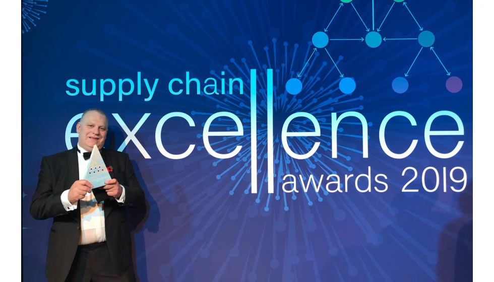 Peter Murphy, director de Soluciones de Tansporte de CHEP, recibe el premio Supply Chain Excellence