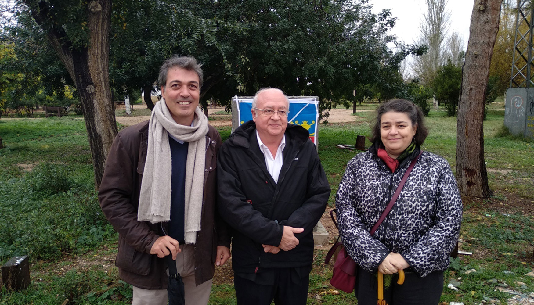 Vicente Bertoln (izda), junto a Vicente Candela (presidente de Avinco) y Lourdes Ortega, vicepresidenta de la asociacin...