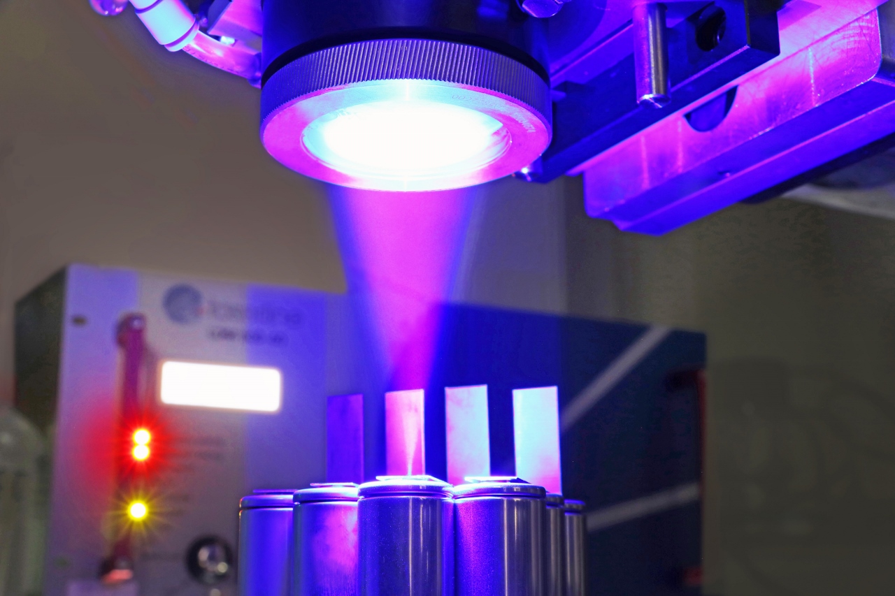 Com os sistemas laser da Laserline com luz azul, a entrada de energia no cobre pode ser controlada to eficazmente que, pela primeira vez...