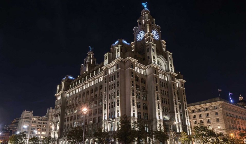 Iluminacin del Royal Liver Building (Liverpool). Paul Carstairs, Arup