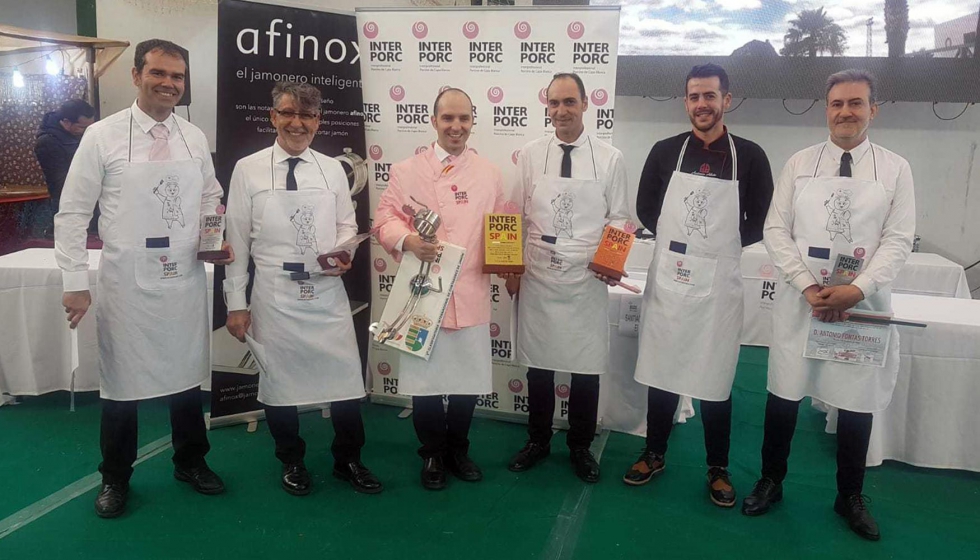 Cristo Muoz Montes (Sevilla) ha quedado en segundo lugar y Antonio Snchez Periez (Badajoz) se ha alzado con el tercer premio...