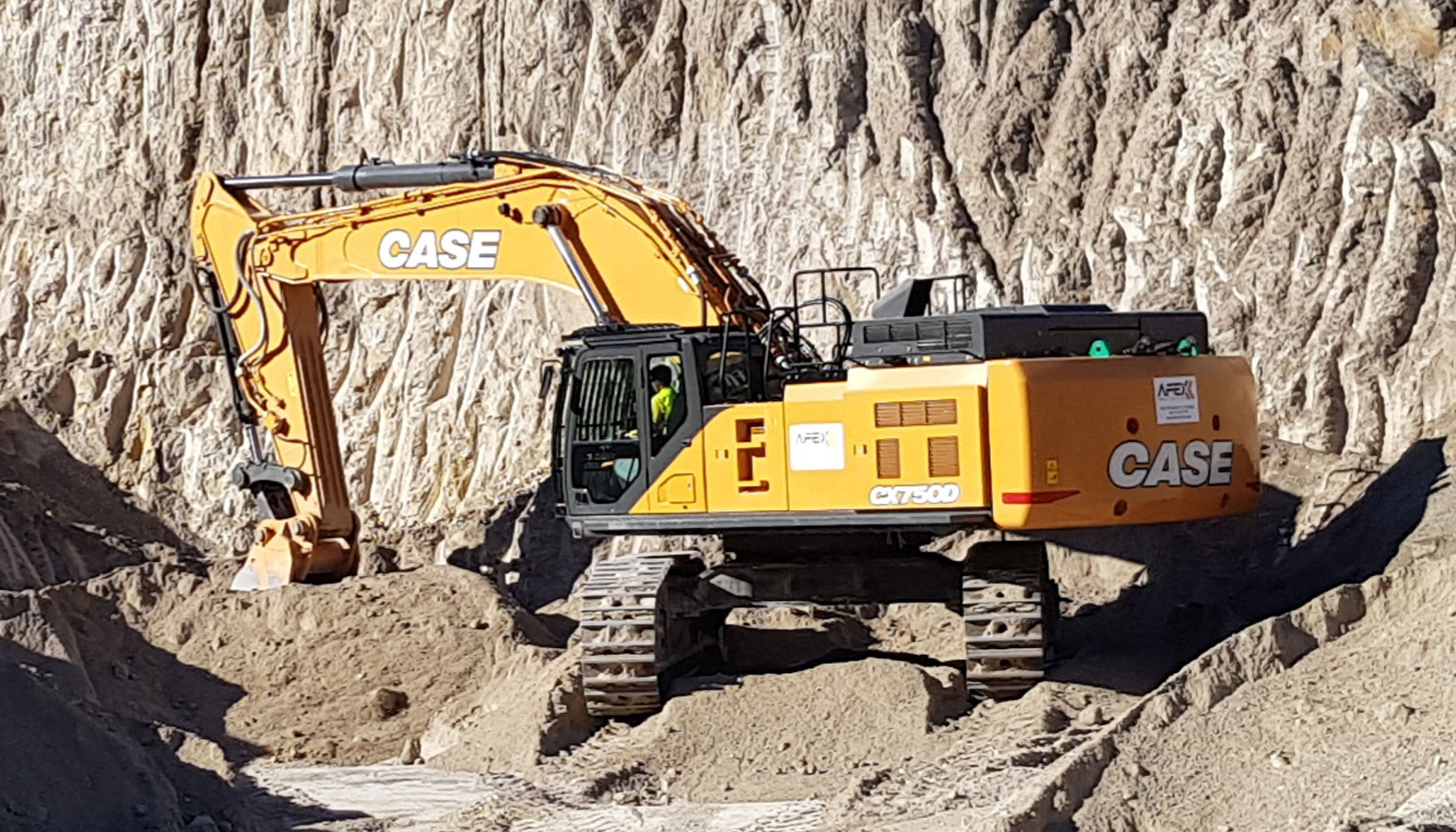 Excavadora Case CX750D adquirida por Aglomerados Felanitx