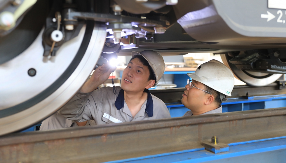 China cuenta con la mayor red de alta velocidad del mundo, con aproximadamente 35.000 kil�metros de v�a