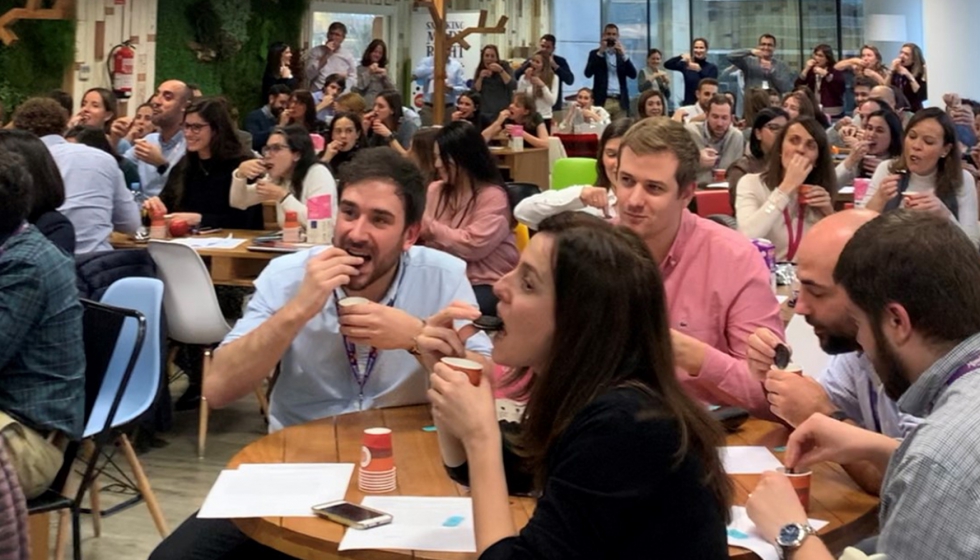 En el R�cord Mundial Guinness participaron un total de 5...