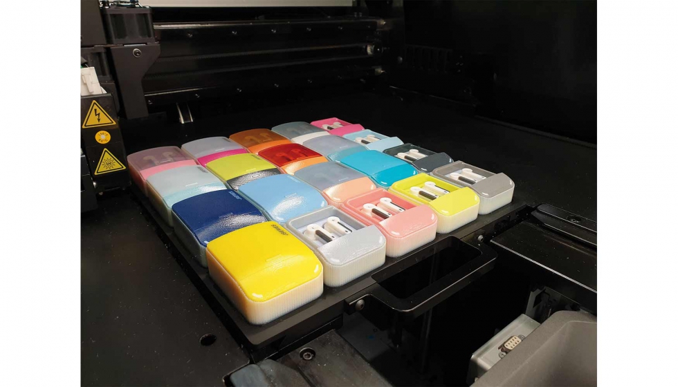 La impresora Stratasys J826 ofrece a los diseadores piezas del mximo realismo
