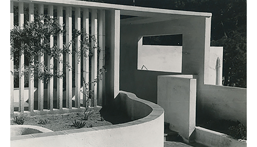 Francisco Bass y Joaquin Gili, ampliacin de una casa en Llafranch, 1953. Vista de la terraza panormica. Acm-EPFL. Alberto Sartoris Fonds...