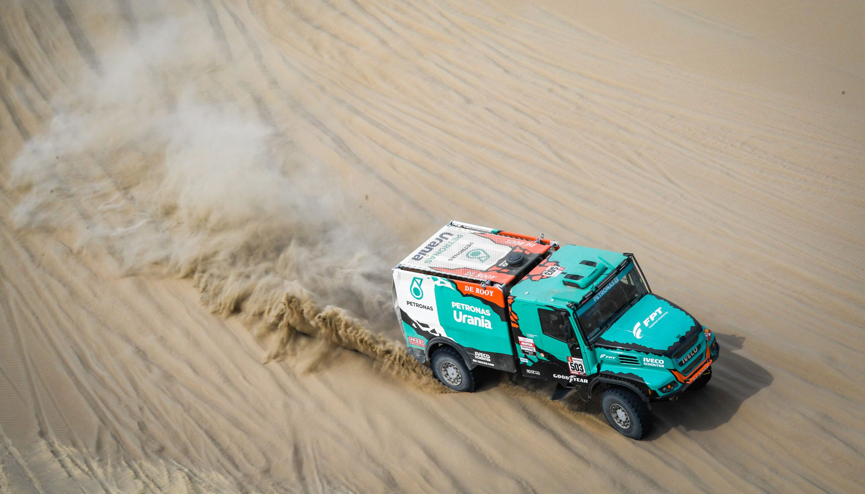 Camin del equipo Petronas Team De Rooy Iveco participante en el Dakar