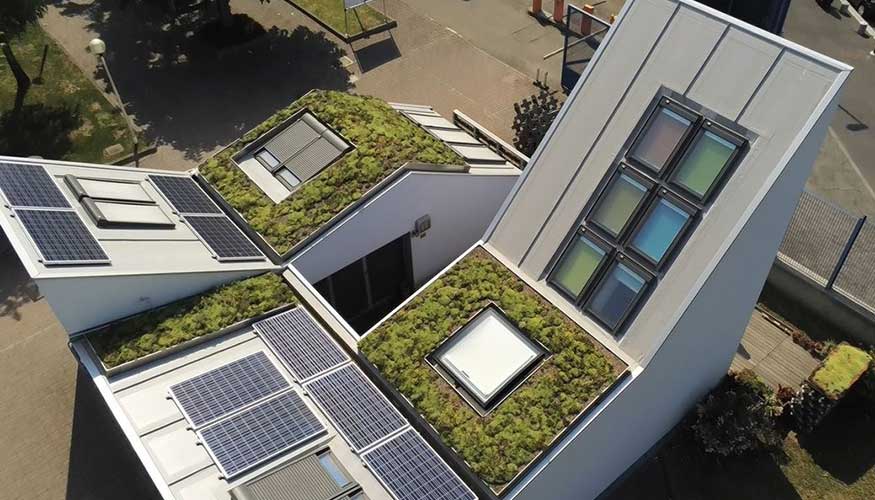 Isopan ha instalado su cubierta verde GreenRoof en el VeluxLab. Foto: Simone Dadda