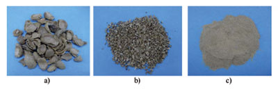  Figura 1. Fotografa de la cscara de almendra: a) entera, b) triturada, c) polvo