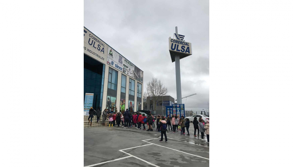 Visita de los alumnos a las instalaciones de Ulsa