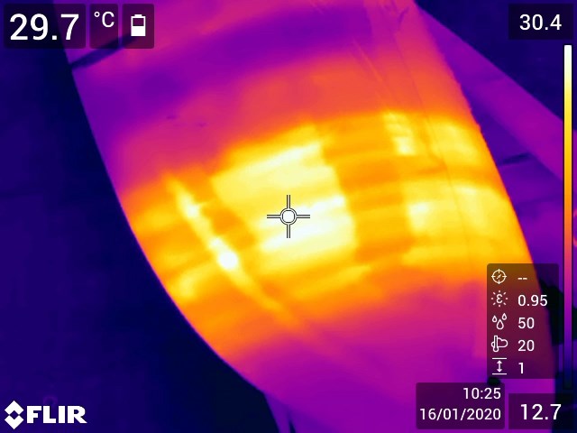 Figura 1. Termografia dinmica numa p de um aerogerador. Foto: IEP 