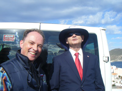 Uwe Krmer de Yanmar junto al actor Bill Murray
