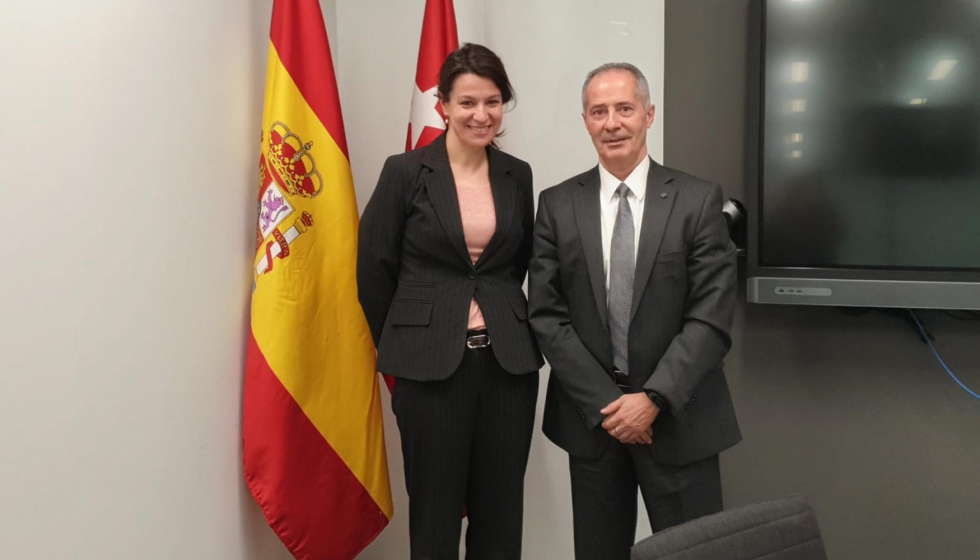 Marta Nieto, directora general de Comercio y Consumo de la Comunidad Autnoma de Madrid, y Alfredo Daz, director General de Comafe...