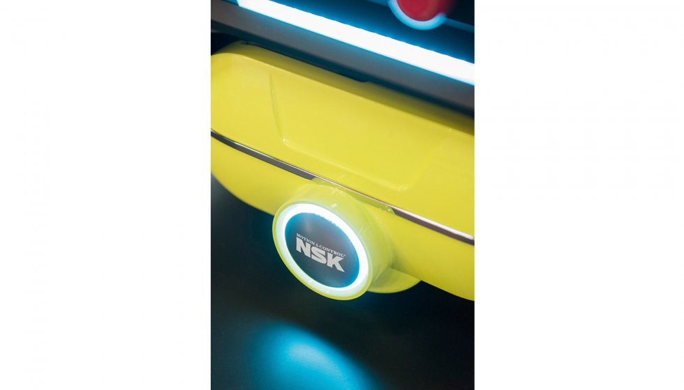 La unidad de rueda con sistema de traccin directa NSK genera mucho menos ruido que un AGV convencional