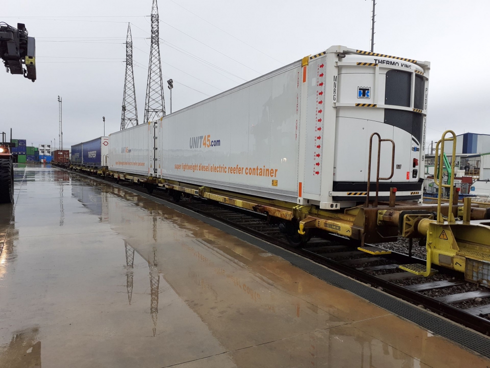 Transfesa Logistics basa su estrategia diferencial en un profundo conocimiento del sector ferroviario y en sus ms de 1...