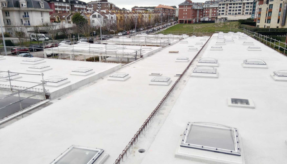 El edificio cuenta con una nica planta y ms zonas verdes para eliminar barreras arquitectnicas favoreciendo el contacto con la naturaleza y el...