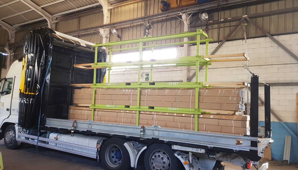 6M Systems ofrece su propia flota de camiones para realizar las entregas de sus clientes...