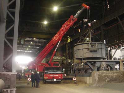 Colocaci�n del horno en Hidronito Espa�ola con la m�quina de Alco