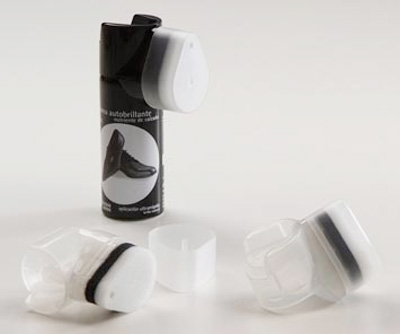 El jurado ha otorgado la distincin 'Lo mejor del concurso' en packaging y PLV a un aerosol aplicador de limpia-calzado en espuma que comercializa...
