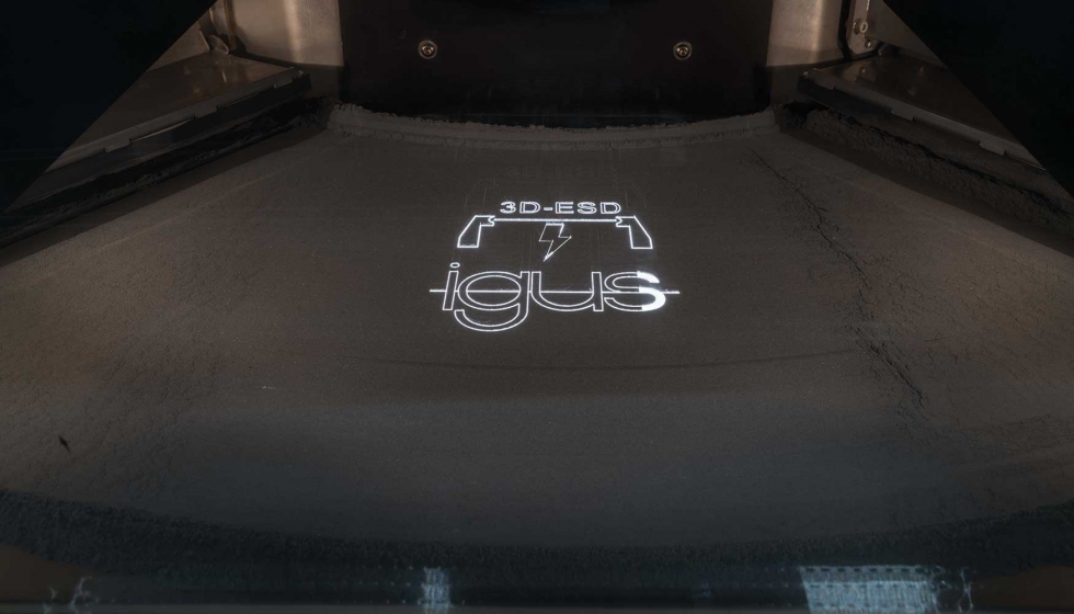 Con el mtodo SLS, el nuevo plstico negro de alto rendimiento puede ser procesado en muy poco tiempo. (Fuente: Igus GmbH)...