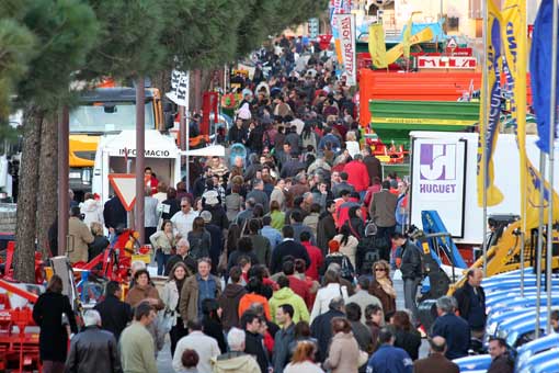 In 2008, the fair was visited by 172,000 people, according to the organization