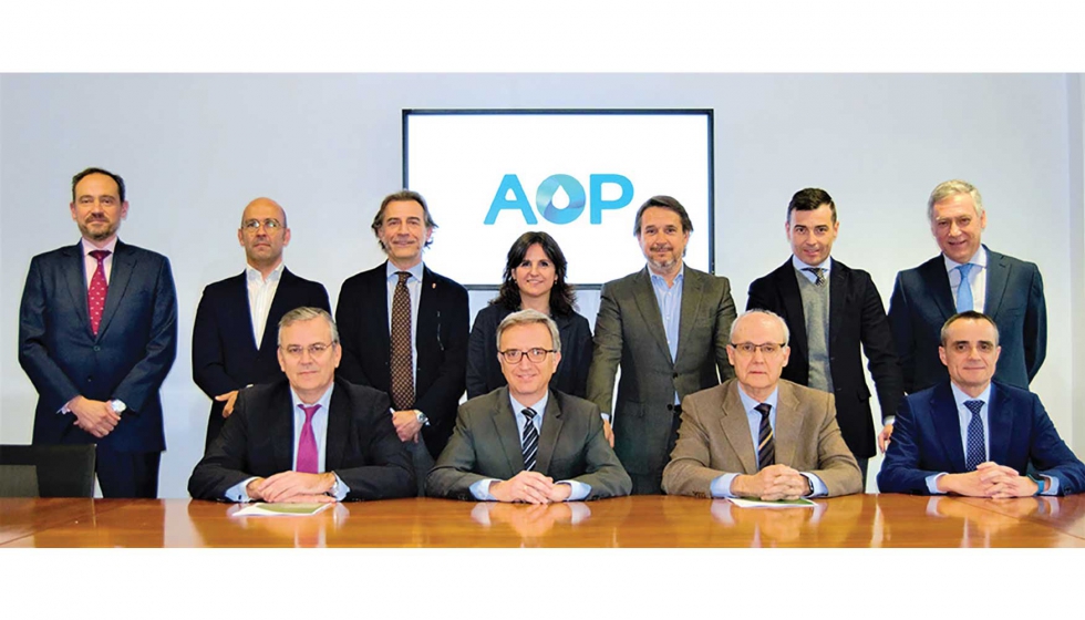 Integrantes de la Junta Directiva de la AOP