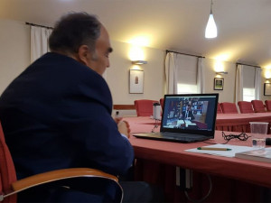 El pasado 17 de abril, el Rey Felipe VI mantuvo una videoconferencia con el presidente de Dcoop, Antonio Luque...