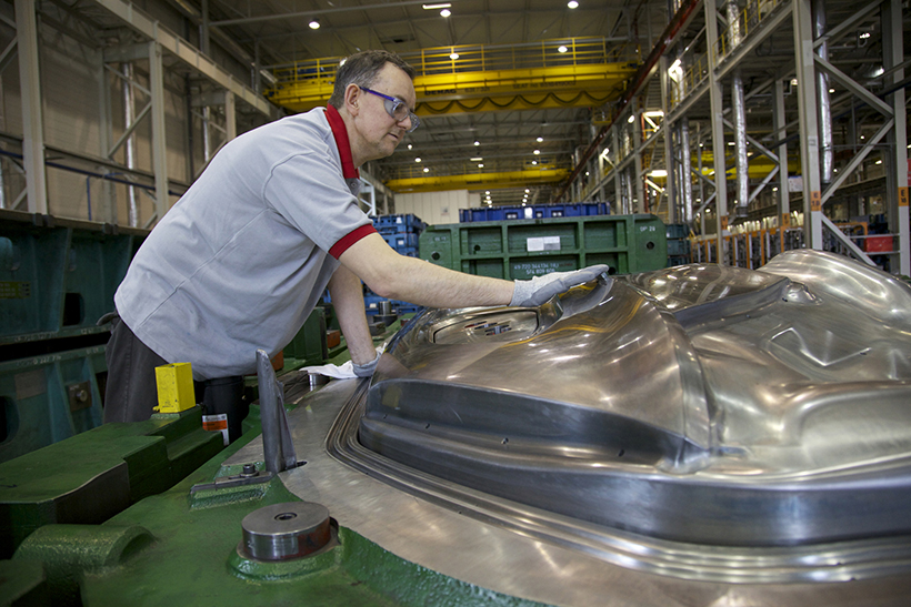 Na UE, os setores automvel e da aeronutica so os que impulsionam a inovao e o crescimento do setor de conformao de chapa. Foto: Seat...