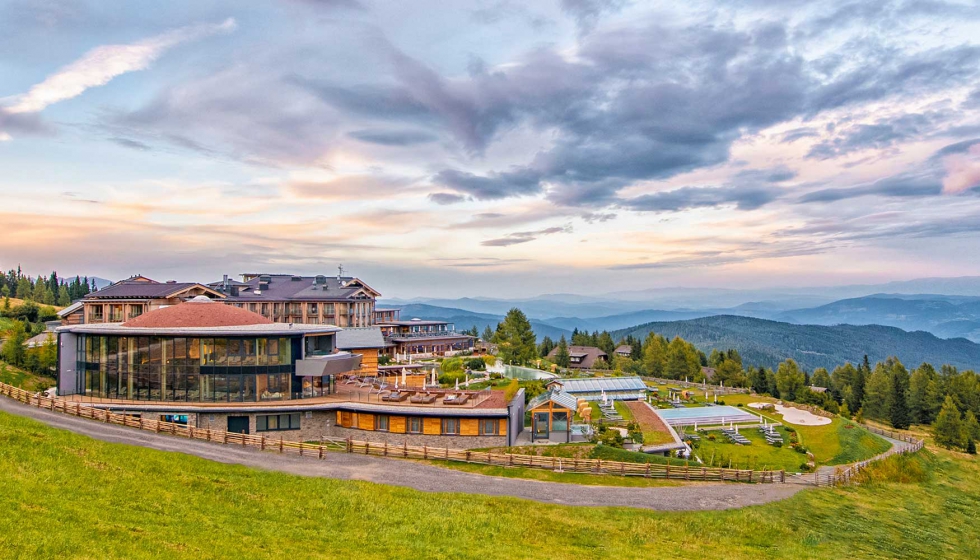 El exclusivo complejo Mountain Resort Feuerberg est situado a 1769 metros de altitud, muy cerca de la cima de Gerlitzen Alpe...