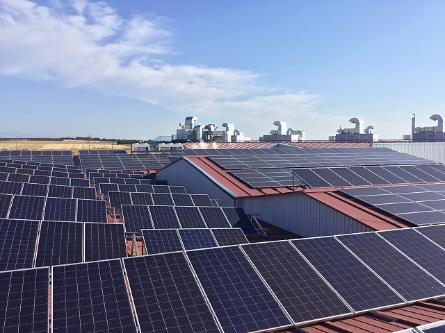 Cuenta desde hace poco con paneles solares en sus instalaciones de Escalonilla y Gerindote