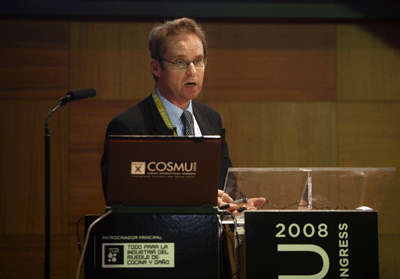 Carsten Mai durante su conferencia en Cosmu 2008