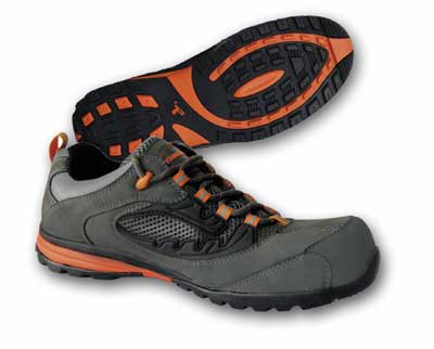 The argon model is part of the range Sport Work footwear walls ' gas'