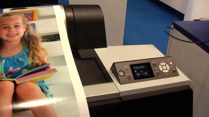 New Epson Stylus Pro 7900 wide-format printer, exhibited at the stand of the company in Graphispag Digital 2009