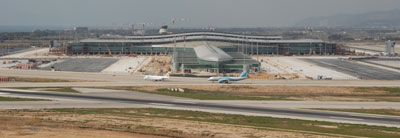 Panoramic view of the central dam of the new southern Terminal of the airport of Barcelona