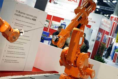 Ms de la mitad de los robots vendidos en Espaa durante el 2008 se implantaron en el sector elctrico, electrnico, aeronutico...