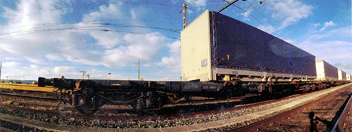 CTV dispone de una zona cercana a los 120.000 m2 de parcelas industriales con ramal ferroviario para almacenes con doble acceso vagn-camin...
