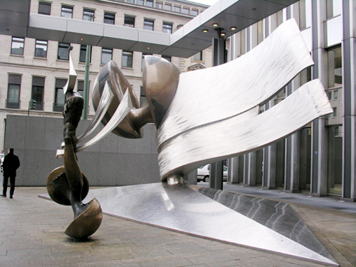 Las previsiones econ�micas negativas y la incertidumbre en el mercado interbancario mantienen el mercado de inversi�n inactivo...